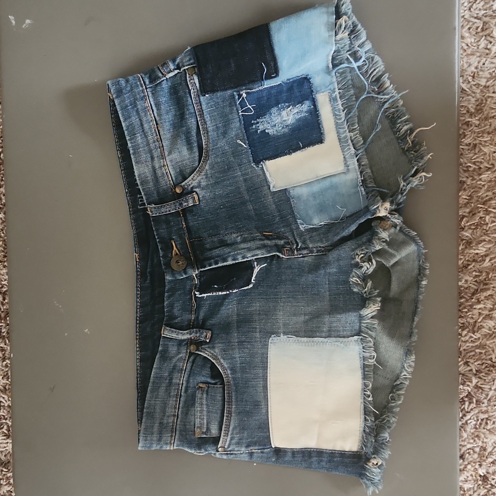 Blank NYC pathcwork denim shorts size 29